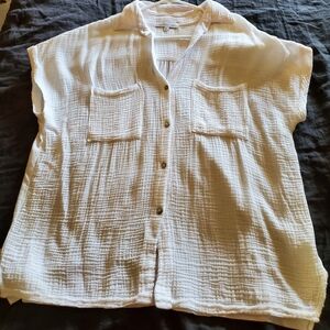 Red Haute soft button up XL